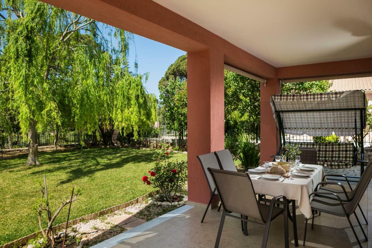 Villa Maritina Razata ภายนอก รูปภาพ