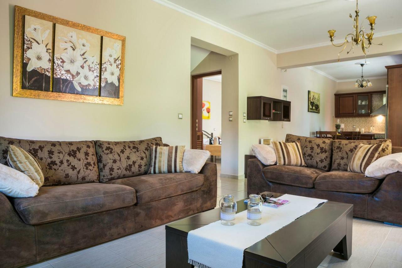 Villa Maritina Razata ภายนอก รูปภาพ